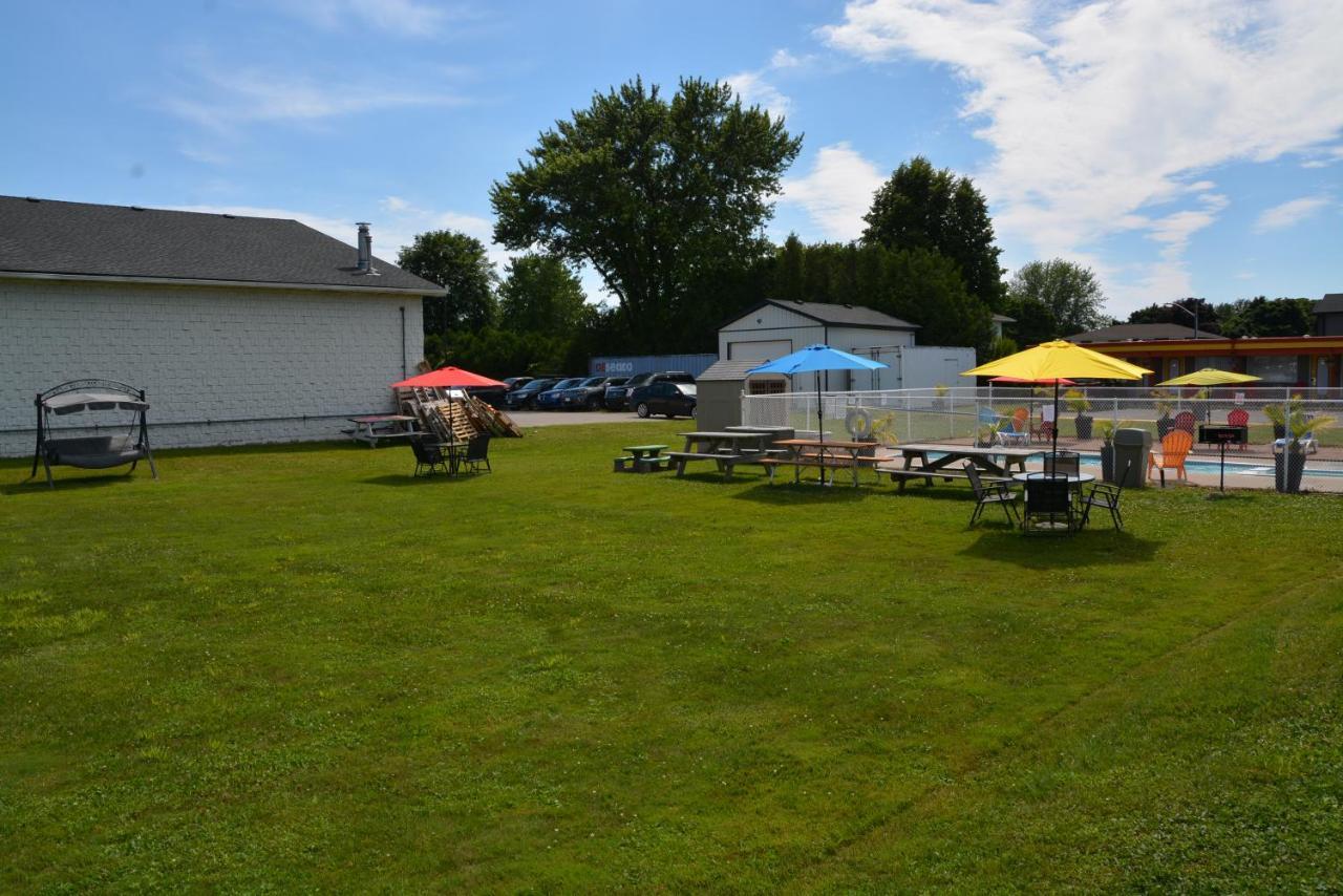 Harmony Inn Goderich Bagian luar foto