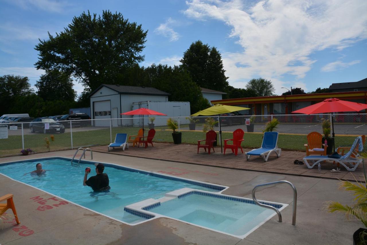 Harmony Inn Goderich Bagian luar foto
