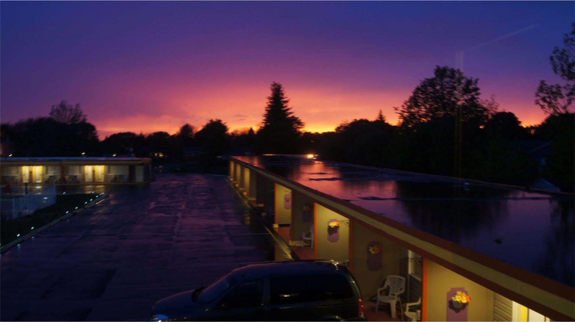 Harmony Inn Goderich Bagian luar foto